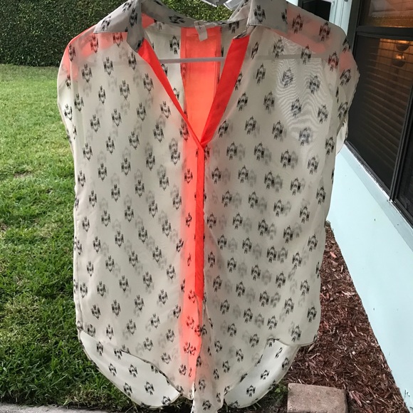 Top - Picture 1 of 2